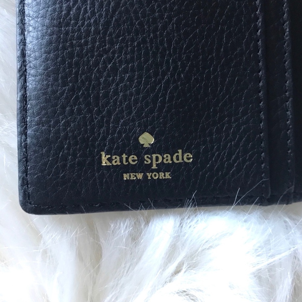 *LIKE NEW KATE SPADE Stacy Wallet✨ - Picture 3 of 6